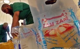 HAJI 2015 : 130.830 Liter Air Zam-Zam Didistribusikan Melalui Debarkasi Solo