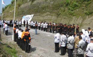  UPACARA di DAM KALI APU