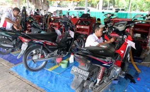 SERVIS GRATIS HONDA FIESTA 2011 DI ALUN-ALUN UTARA SOLO