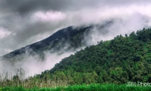 Klaster Covid-19 di Kaki Gunung Lawu Berawal dari Layatan