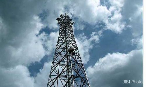 Nekat! Siswa MAN di Sleman Panjat Menara Internet Setinggi 16 Meter