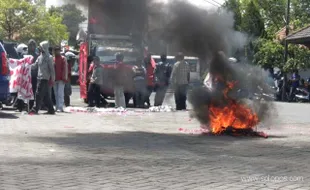 DEMO, GABUNGAN LSM TUNTUT PERTANGGUNGJAWABAN PENGGUNAAN MOBDIN