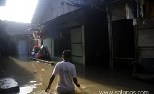   Waspadai banjir dan longsor, Weru siagakan Linmas