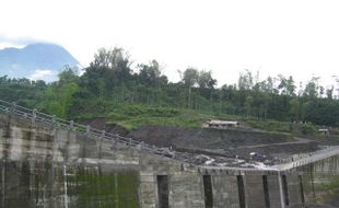 Banjir lahar kembali menerjang, warga andalkan gotong royong