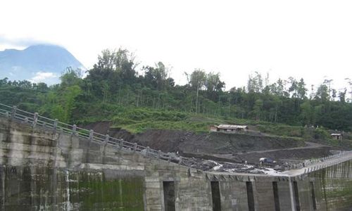 Banjir lahar kembali menerjang, warga andalkan gotong royong