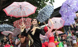  FESTIVAL HUJAN di PASAR GADING