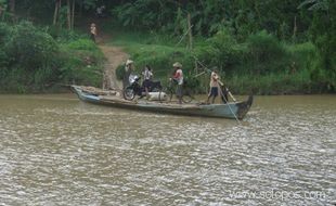 2 Desa desak pembangunan jembatan