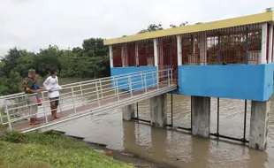 PERALIHAN MUSIM : Hujan Mulai Turun, Bengawan Solo Mulai Dipantau