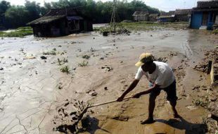 Pemkot Solo Datangkan Alat Evakuasi Banjir