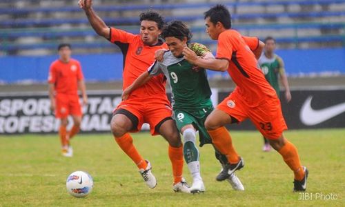  JELANG IIC 2014 : Ujian Bomber Baru Persija