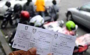 PENGELOLAAN PARKIR SOLO : Tarif Parkir Swasta di Solo Rp5.000-Rp10.000, Pemkot Tak Berkutik