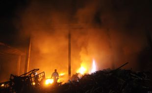 Keringkan Kayu, Rumah Ludes Terbakar