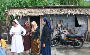 Mbah Sudi, Tak Sudi Tinggalkan Merapi