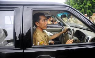 Jokowi Siap Jadi Brand Ambassador Mobil Esemka