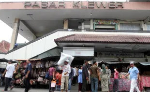 REVITALISASI PASAR SOLO : PAD Pasar Hilang Rp4 Miliar