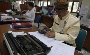  PELESTARIAN BUDAYA : Setiap Tanggal 15 PNS Pekalongan Diminta Memakai Busana Adat Tradisional