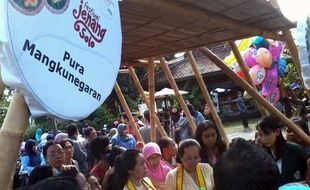 STAN PURA MANGKUNEGARAN DI FESTIVAL JENANG SOLO