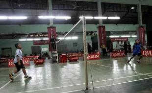 BADMINTON