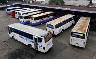 TARIF BUS JATIM : Waduh, Meski BBM Sudah Turun, Tarif Tetap Tak Mau Turun