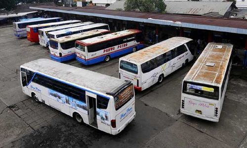 TARIF BUS JATIM : Waduh, Meski BBM Sudah Turun, Tarif Tetap Tak Mau Turun