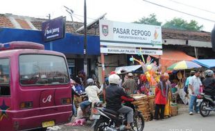 Bareng Pedagang Kambing, Pedagang PASAR CEPOGO Minta Ditata