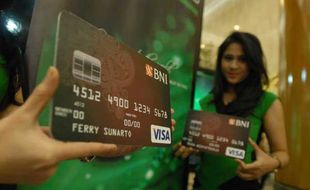 KARTU KREDIT BNI: BNI Luncurkan Kartu Kredit Platinum Batik