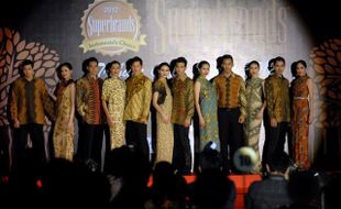 PERAGAAN BUSANA BATIK