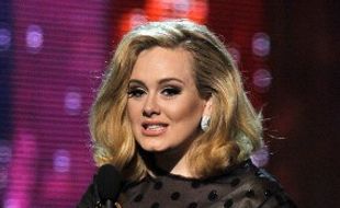 Borong 6 Piala, ADELE Berjaya Di GRAMMY AWARD 2012