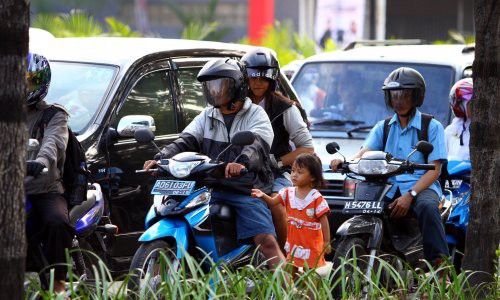  RAPERDA PERLINDUNGAN ANAK: Denda Hingga 50 Juta Bagi Pelaku Eksploitasi Anak