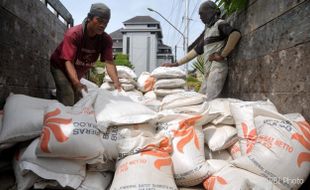 RASKIN KARANGANYAR : Hari Ini, Raskin Dibagikan