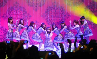 CHERRY BELLE: Anisa Chibi Sayang Kucing