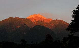 GEMPA MULTIPHASE MERAPI Meningkat