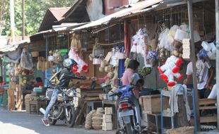 PEMBANGUNAN PASAR: Kurang Dana, Pasar Depok dan Pasar Kliwon Tetap Dibangun