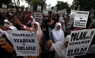 Duh! Sebagian PNS & Karyawan BUMN Pro Khilafah & Anti-Pancasila