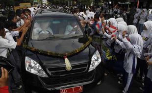 ESEMKA: Gaung Mobil Esemka Jangan Sampai Hilang!