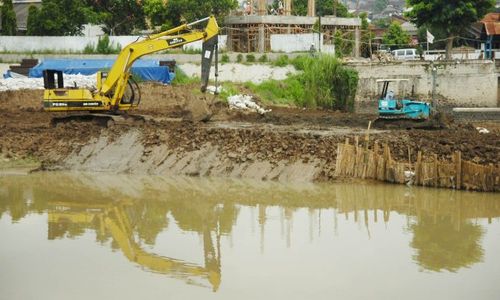 NORMALISASI SUNGAI KLATEN : Pengerukan Sedimen 5 Sungai di Klaten Telan Rp690 Juta