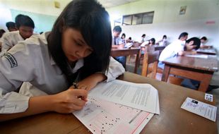 SISWA SMA "17" FOKUS UJIAN