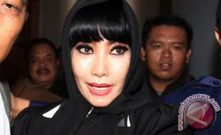 MALINDA DEE Divonis Lebih Ringan dari Tuntutan Karena Punya Anak Kecil