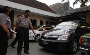 ANGGOTA POLRESTA SOLO Diduga Gelapkan Mobil Bodong