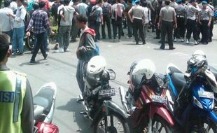 Sidang Selesai, Ketua FPI DIY Dikawal Ketat