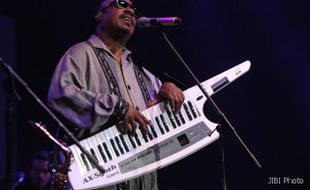 STEVIE WONDER SO Wonderful!