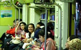 RAIL CARD: BNI, Telkom dan PT KAI Luncurkan Rail Card