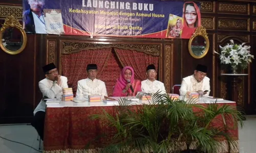 PENGALAMAN SPIRITUAL: Pasangan Suami Istri Launching Buku