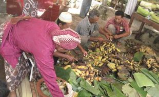 JELAJAH DESA: Bagi Berkah dalam Ritual Mata Air