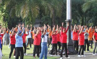 SENAM AEROBIK KARYAWAN PEMKOT SOLO