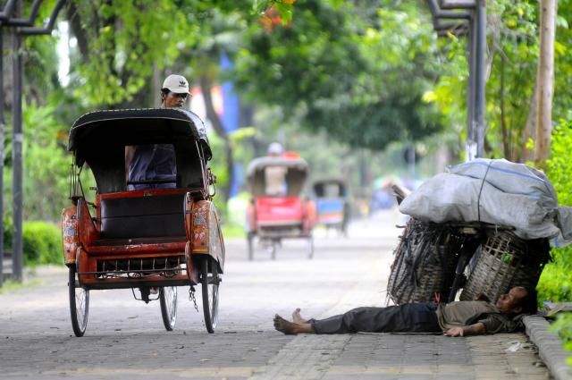 Ekonomi Indonesia Tumbuh tapi Masyarakat Miskin Tak Menikmati