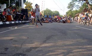   CAR FREE DAY: CFD Dialihkan ke Jl Veteran, Musik Jalanan pun Beraksi