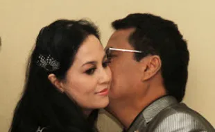 MERIAM BERDAMAI: Meriam Bellina Akui Sayang Sama Hotman