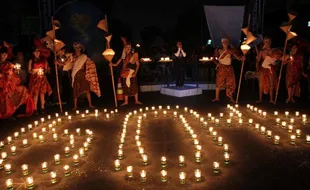 EARTH HOUR 2014 : Garuda Target Padamkan 3,5 Juta Watt