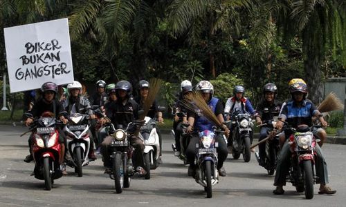 BEGAL MOTOR : Inilah Pengakuan Biker Saat Hadapi Gerombolan Bersenjata di Jalan Raya